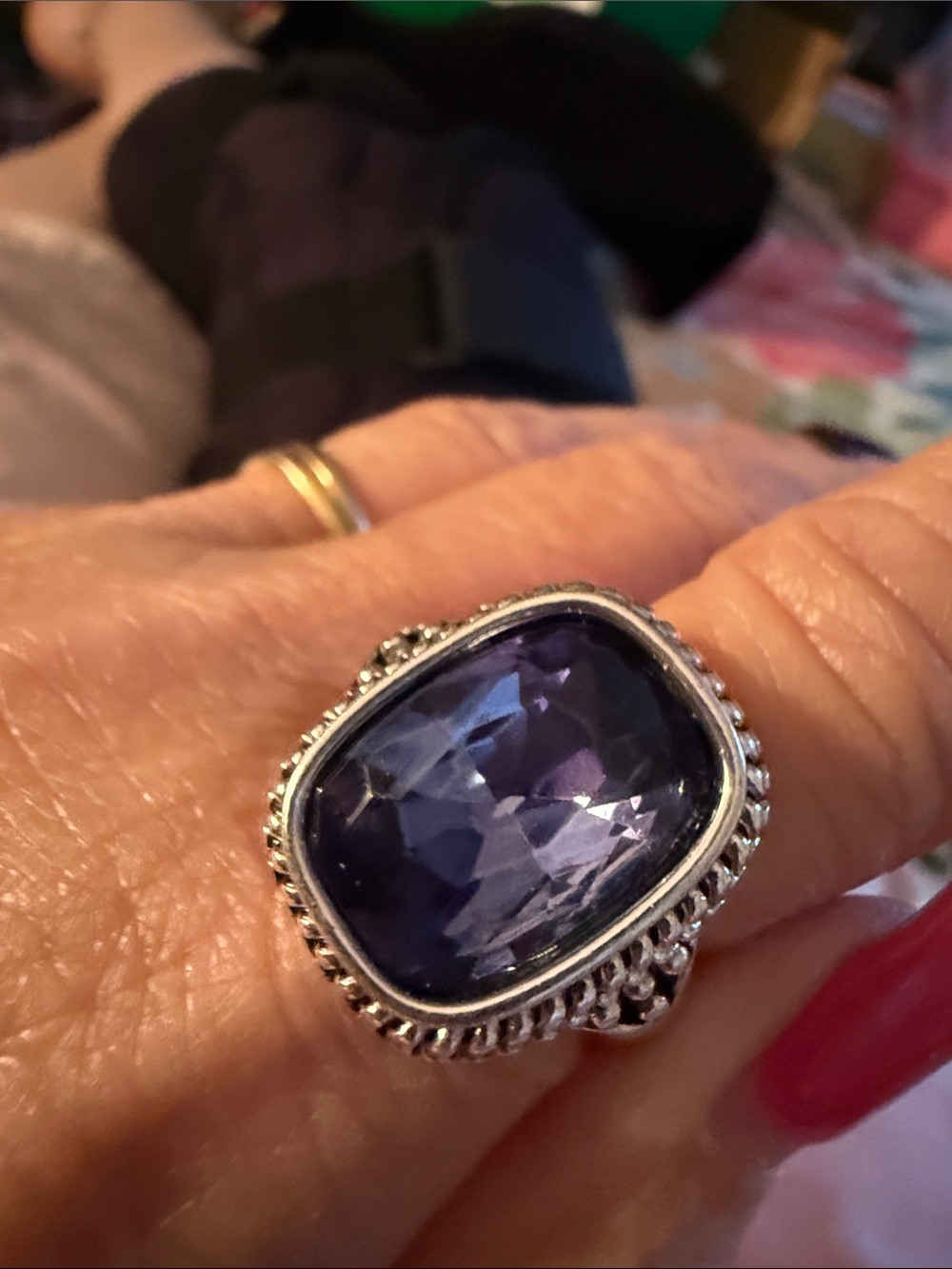 New Women’s size 7.5 Faux amethyst  Silver Cocktail Ring looks like David Yurman - Picture 3 of 3